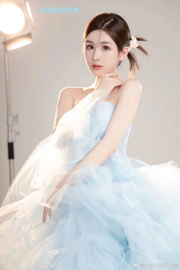 蜜语live官网热门主播